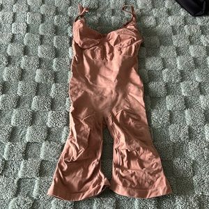 skims • form shaping bodysuit